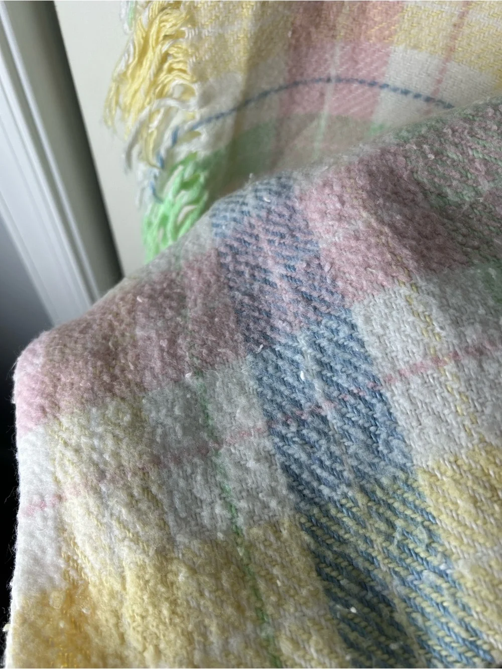 WPL 1675 Plaid Baby Blanket Fringe Edge Trim Pastel Pink Blue Yellow Acrylic USA